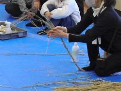 r7正月飾り縄ない実演2