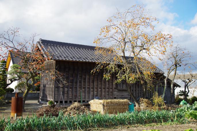 写真：農村集落にある板倉